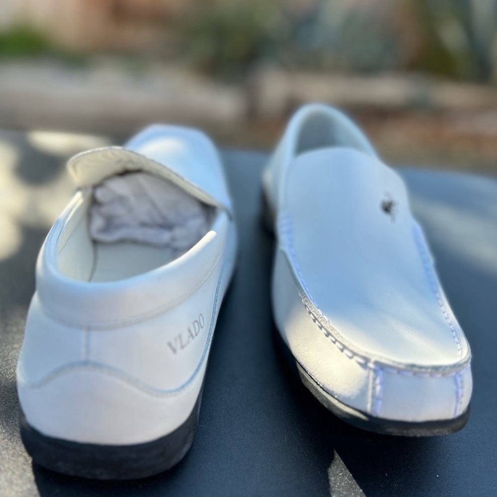 White Mens shoes 10.5 NEW